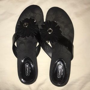 COACH FLIP FLOPS